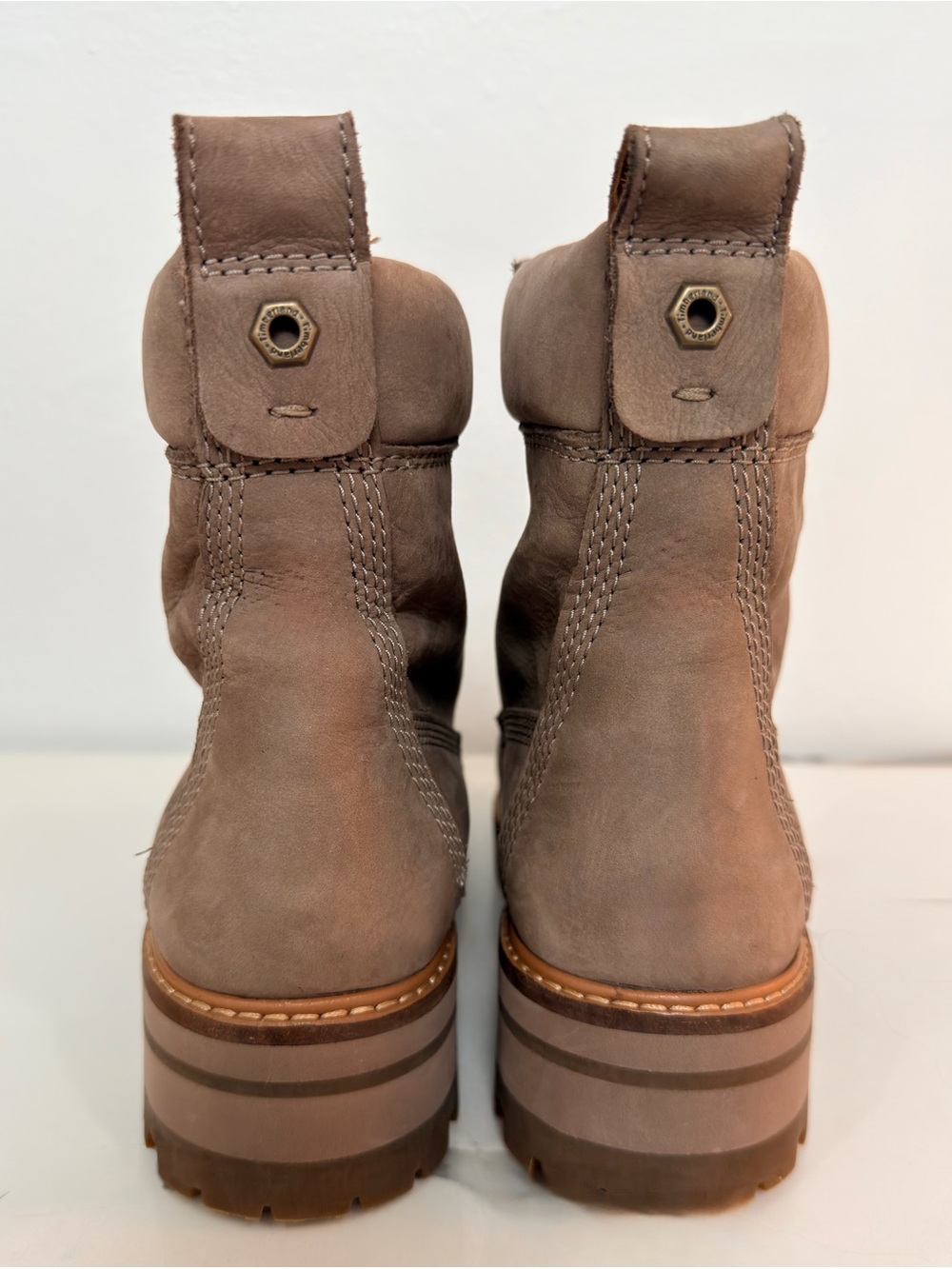 Timberland Courmayeur Valley 6-Inch Women's Boot Taupe Nubuck Size 7.5 - Picture 5 of 11